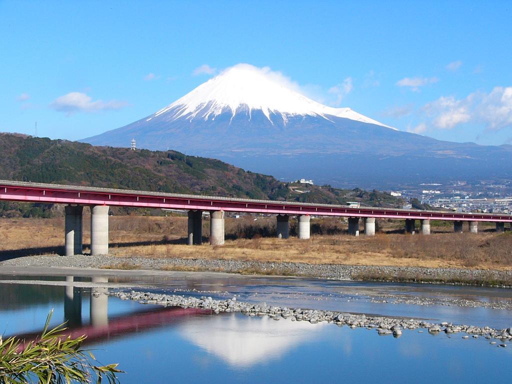 Fuji-Shi Business Hotel Furuiya Ryokan Fuji  Dış mekan fotoğraf